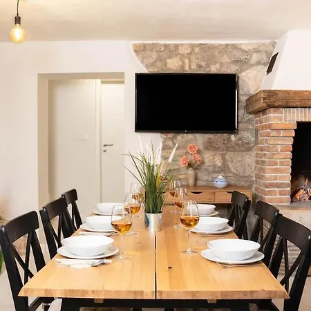 Casa Dorella بيت للعطل